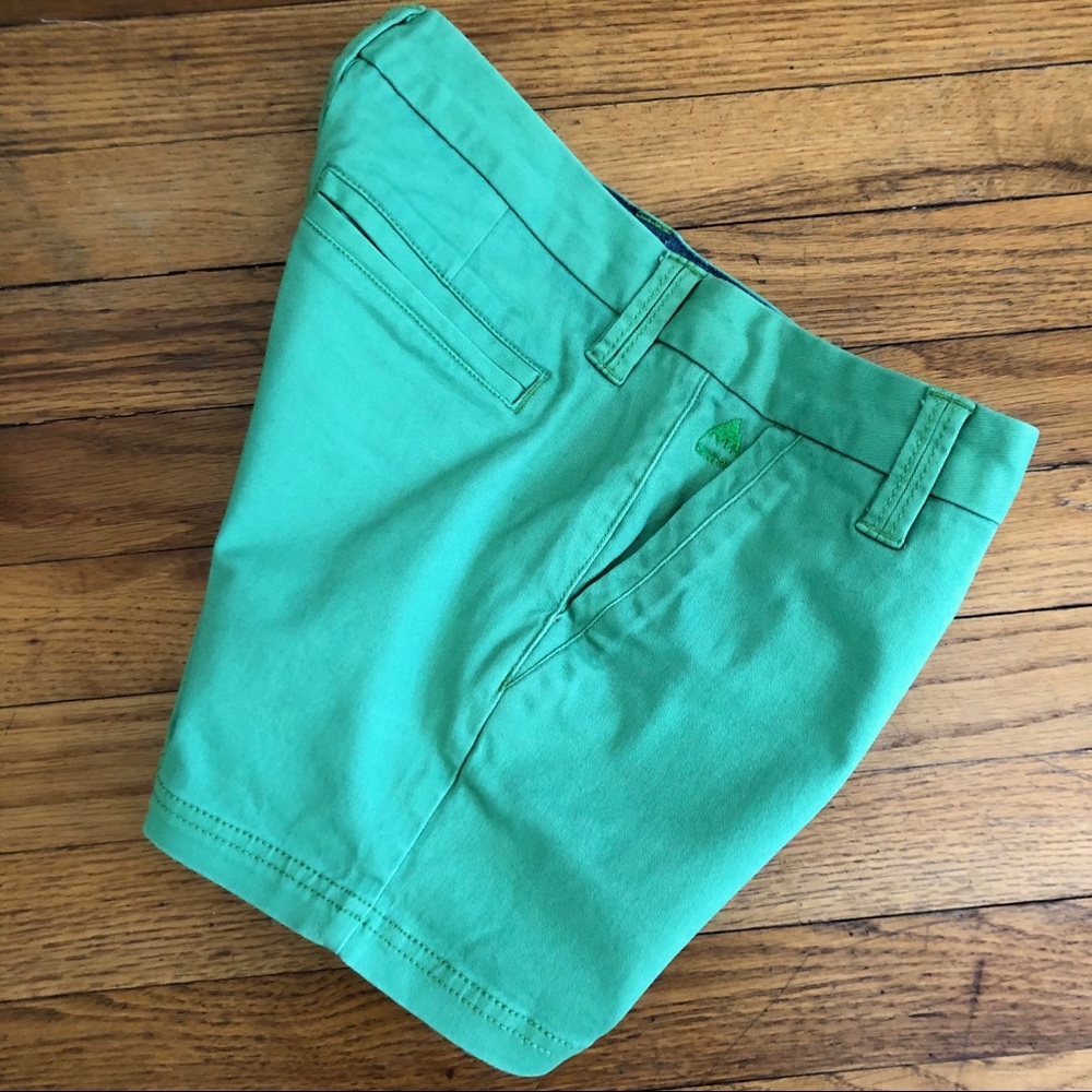 24 0 BURTON Green Stretch Chino Shorts 5”